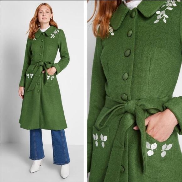 ModCloth x Collectif Coat Small UK 10 Vintage-Inspired Embroidered Cranberry - Picture 14 of 16